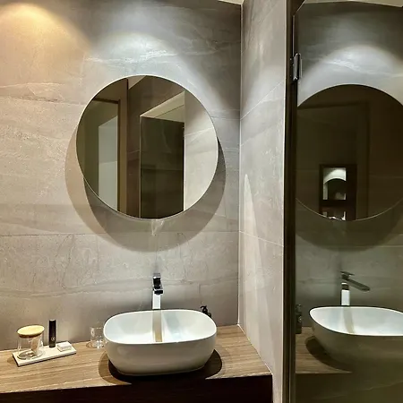Palazzo Liberty Unique By Geocharme Otel 4*